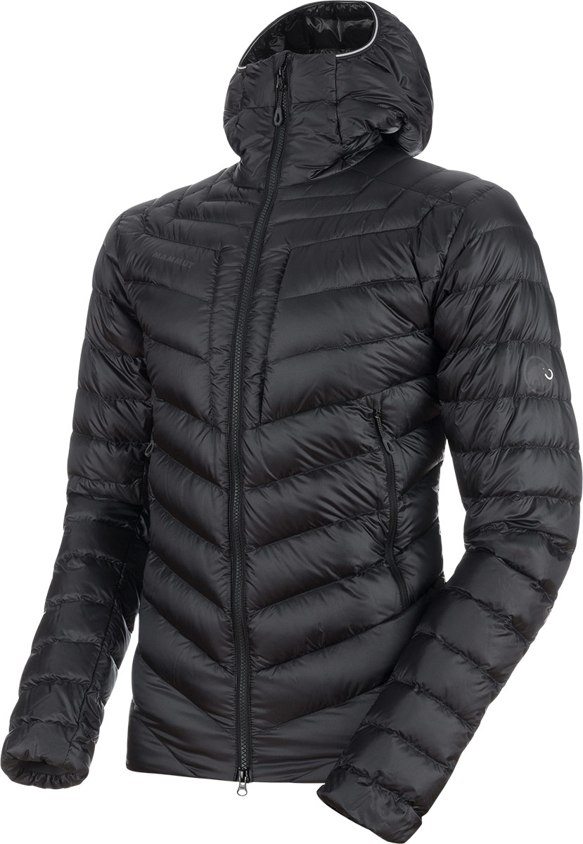 broad peak in hooded jacket